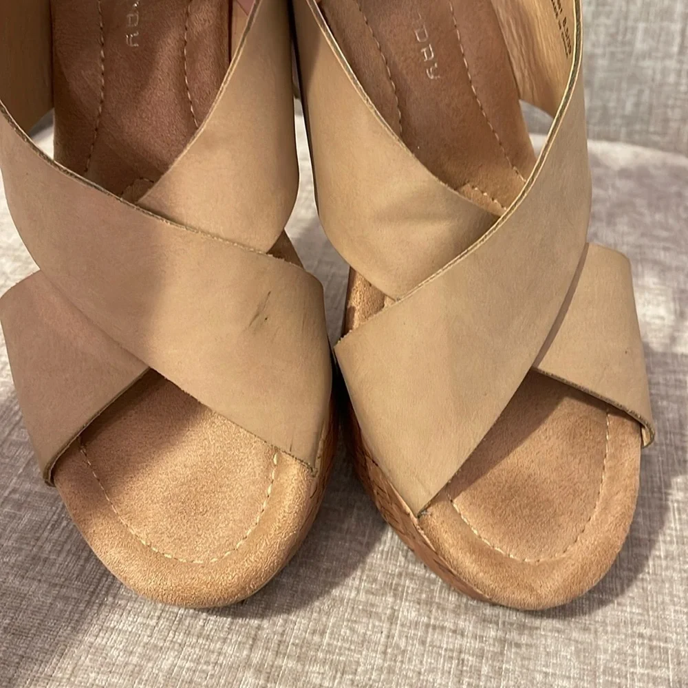CL by Laundry Excellent - Tan - Dream Girl Wedge Sandal 8 1/2 M